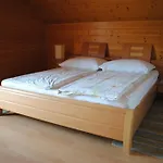 Gaestehaus Lindermuth *