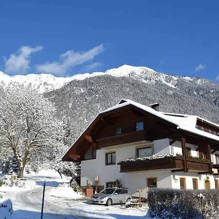 Gaestehaus Lindermuth Presseggersee