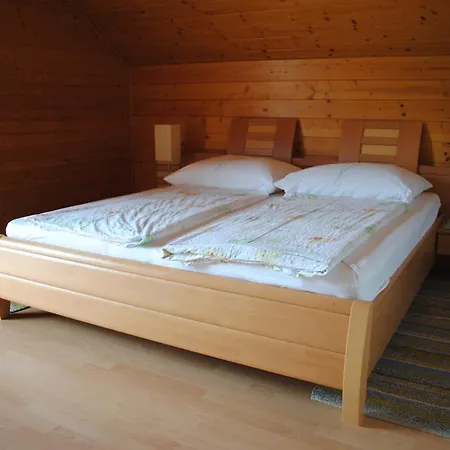 Gaestehaus Lindermuth *